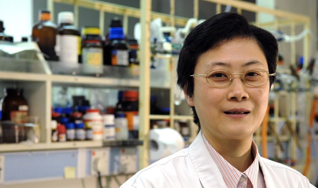 Professor Vivian Yam receives Porter Medal 2020