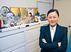Professor Vivian Yam 