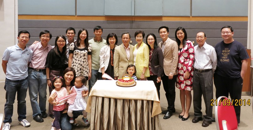 Group photo with Professor Leung Nai-kong
